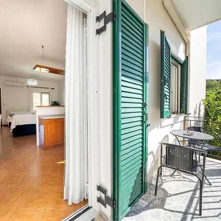 Kallithea House Corfu - Courtyard & Days Apartment
