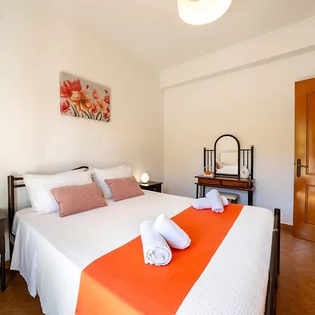 Kallithea House Corfu - Courtyard & Days Apartment Gouvia