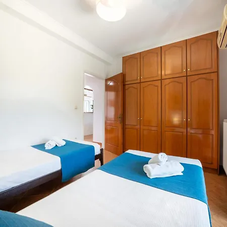 Kallithea House Corfu - Courtyard & Days Apartment