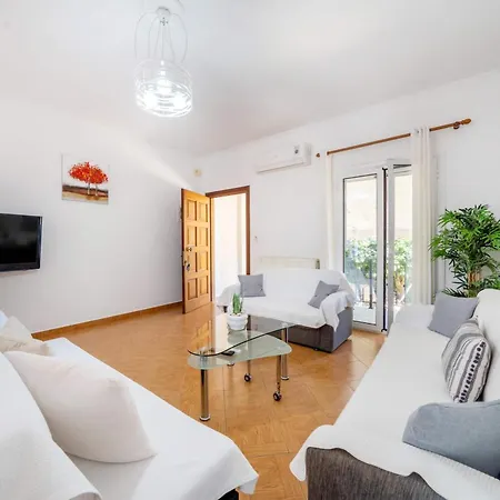 Kallithea House Corfu - Courtyard & Days Apartment