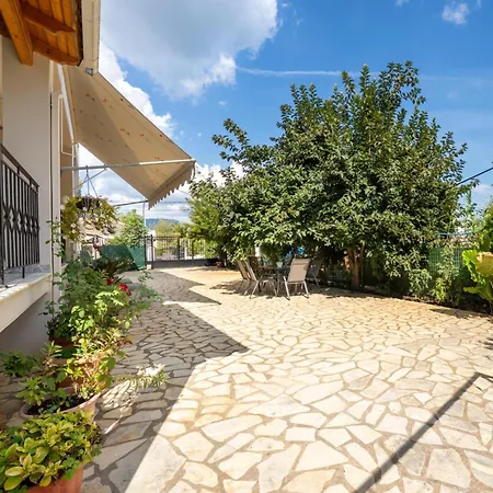 Kallithea House Corfu - Courtyard & Days * Gouvia