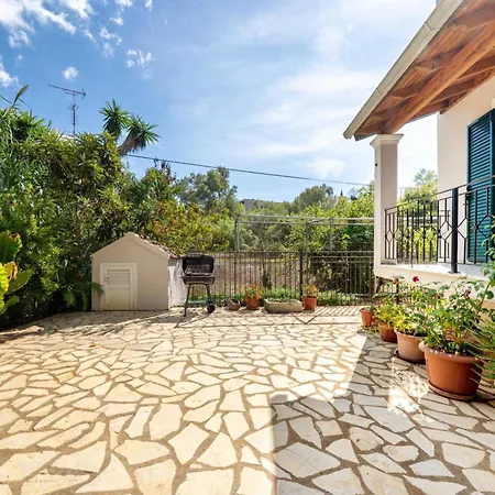 Kallithea House Corfu - Courtyard & Days